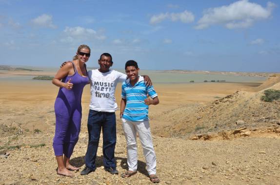 Nossos guias, Edwin e Alex, na península de La Guajira, na Colômbia